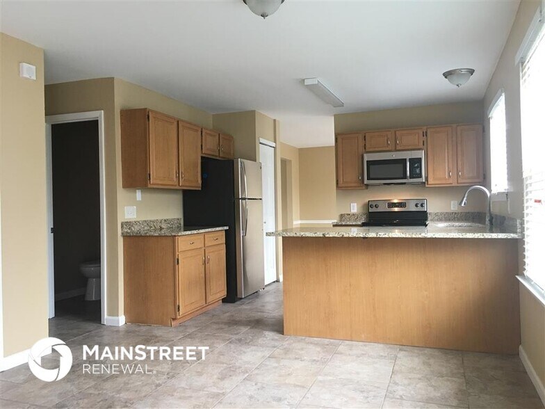 Building Photo - 14319 Riverfront Dr