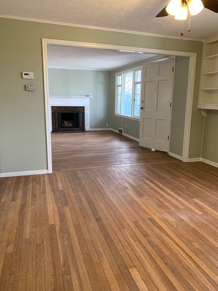Dining room - 1947 Decatur Ave