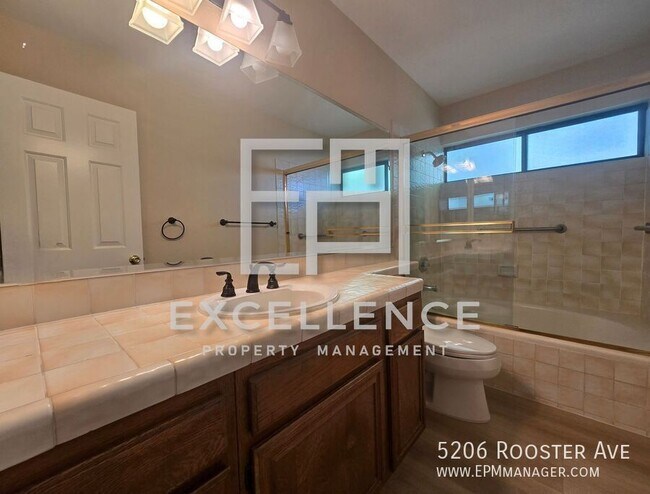 Building Photo - 5206 Rooster Dr