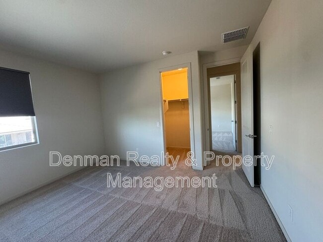 Building Photo - 3540 E Tina Dr