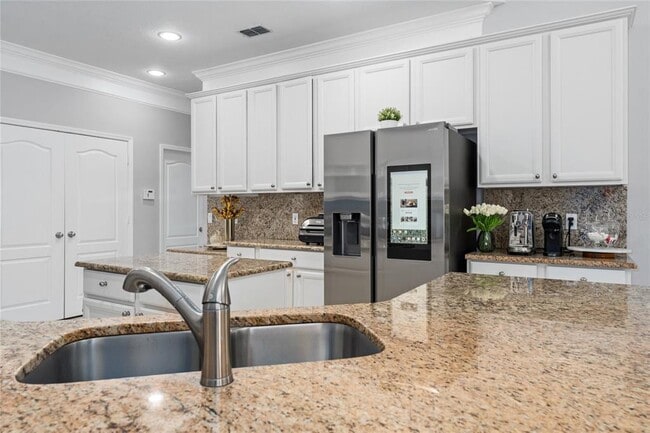 Building Photo - 10100 Canopy Tree Ct