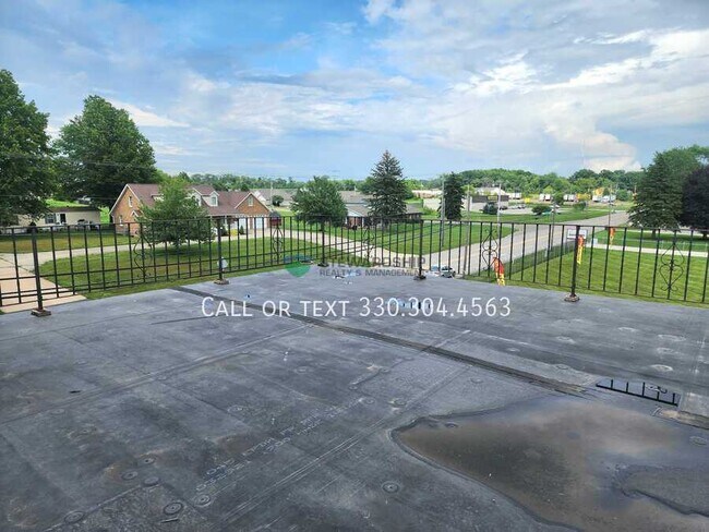 Building Photo - 12990 Lincoln Way W