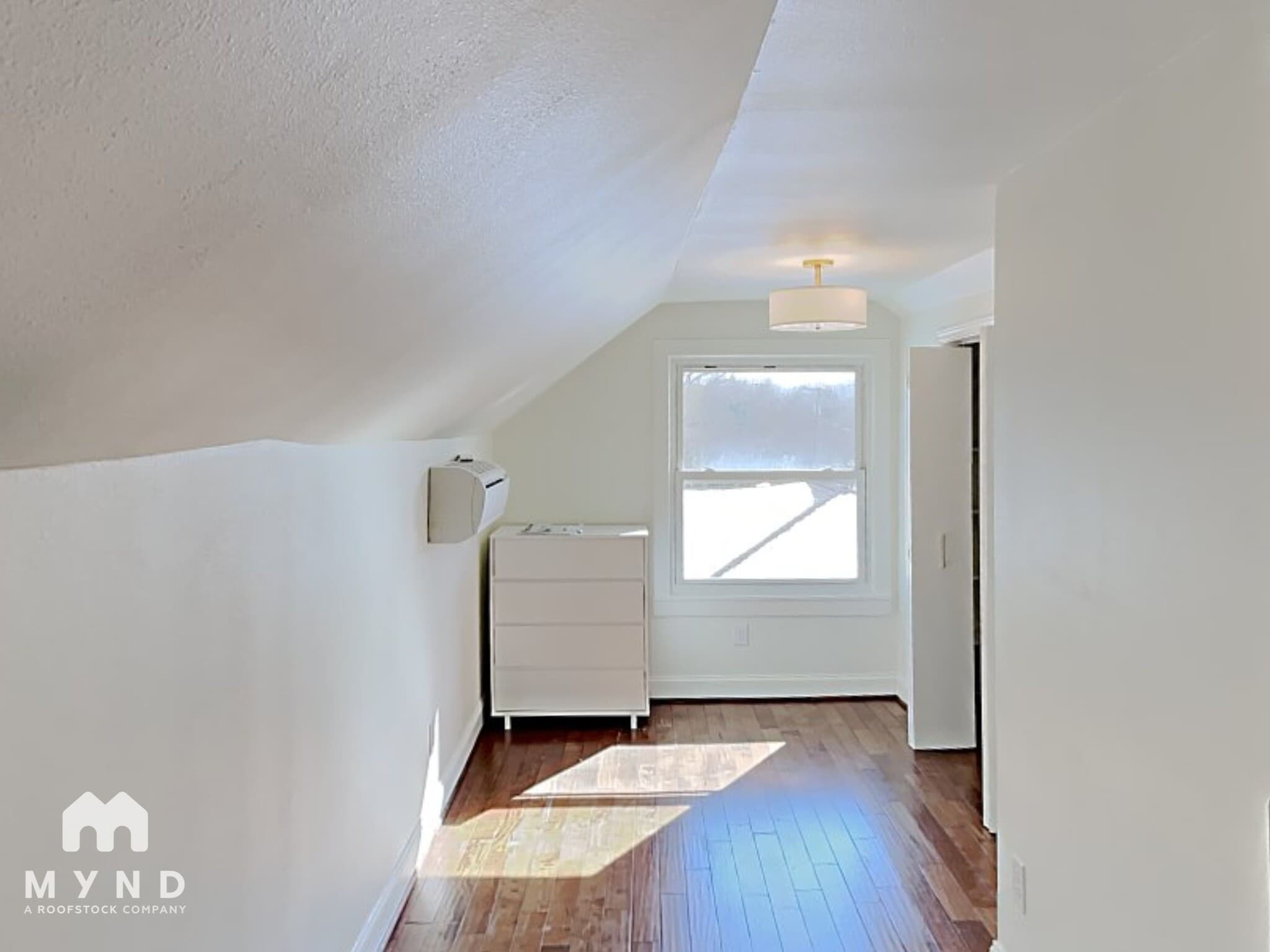 Building Photo - 110 N Ravinia Dr