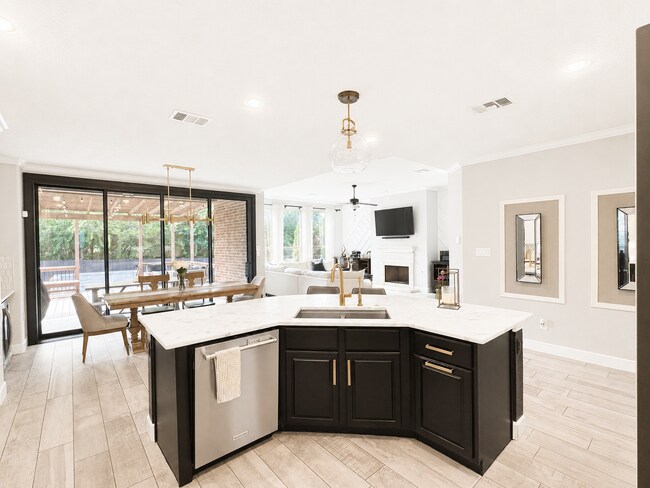 Building Photo - STUNNING LUXURY HOME  |  OPEN-CONCEPT  |  OFFICE & GAME ROOM  |  GREEN BELT  |  ALAMO RANCH  |  E...