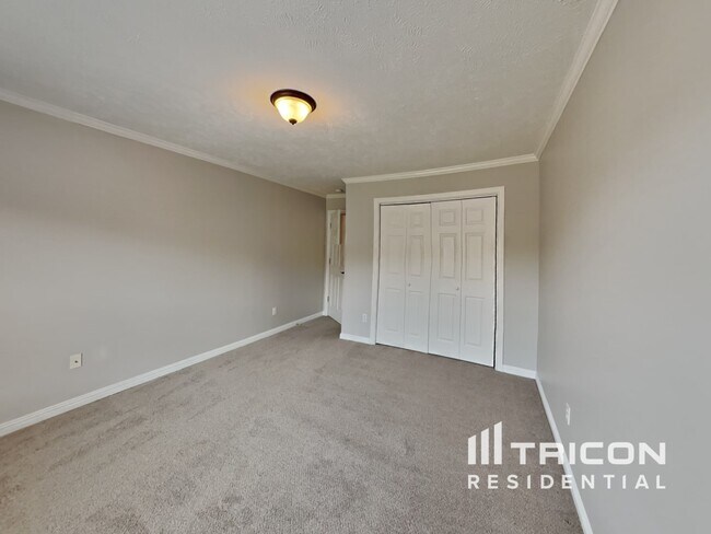 Building Photo - 105 Crooked Creek Ct