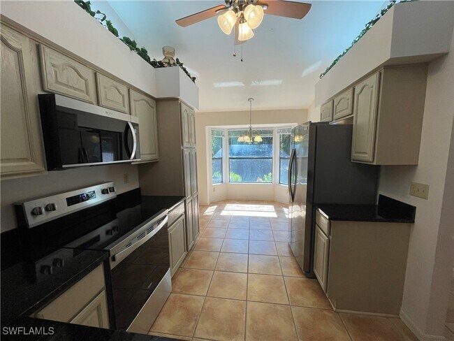 Building Photo - 3320 Erick Lake Dr