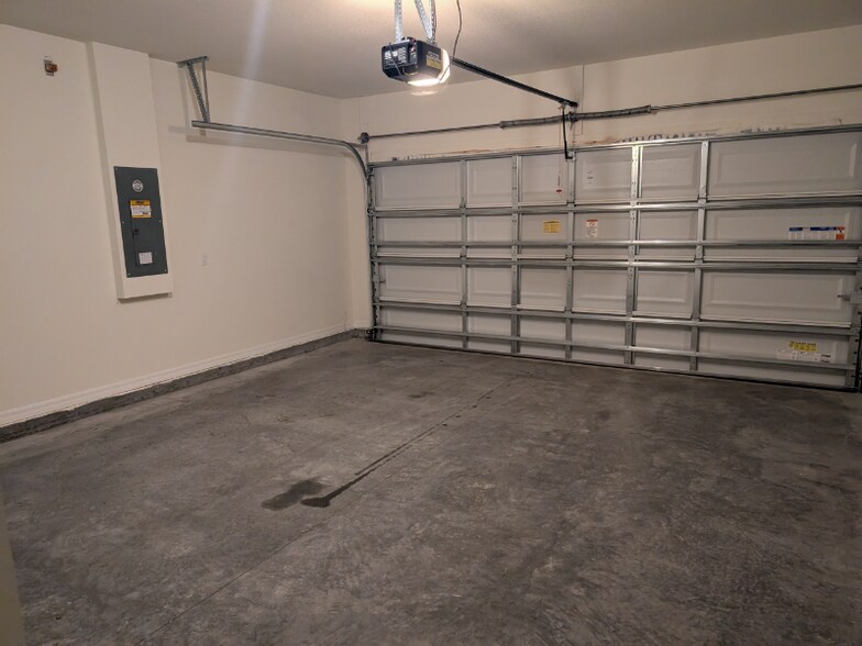 Building Photo - 5003 SW 51st Rd