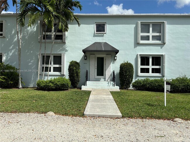 Building Photo - 5601 SW 78th St