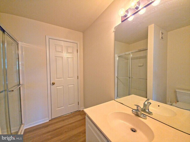 Building Photo - 5310 Birds View Ln