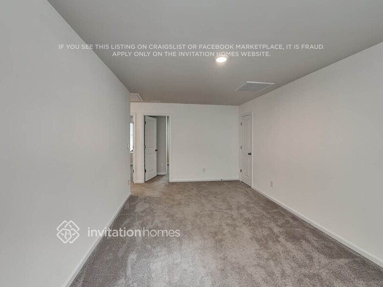 Building Photo - 2616 Turtle Point Rd