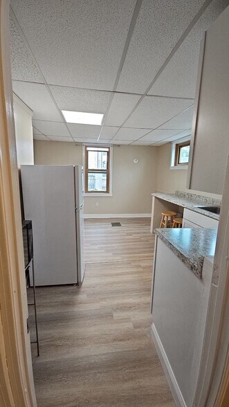 Building Photo - 126 Branch St