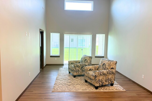 Building Photo - New Ranch Style 2 Bed 2 Bath Townhome