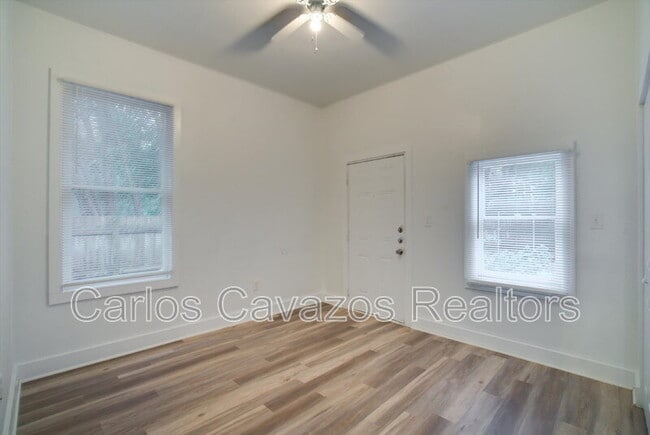 Building Photo - 5513 Victor St