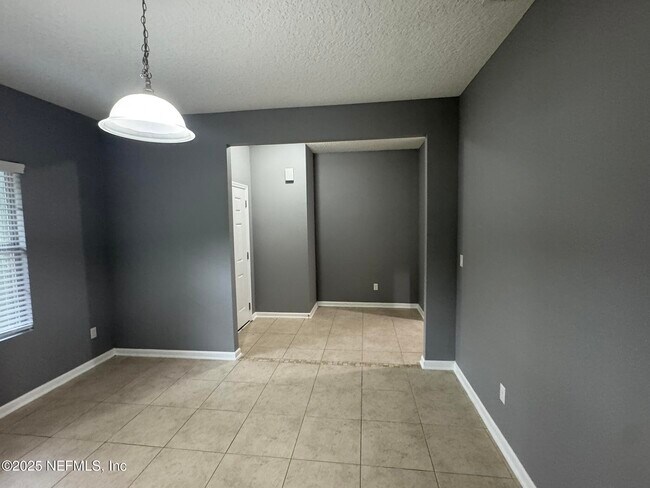 Building Photo - 15626 Tisons Blf Rd