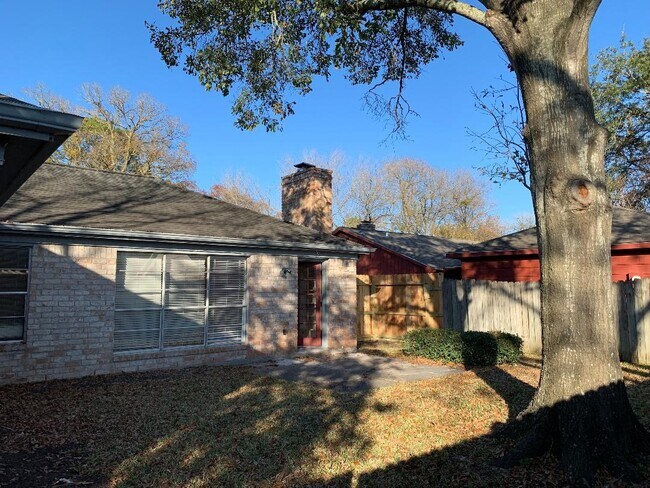 Building Photo - 13819 Piping Rock Ln