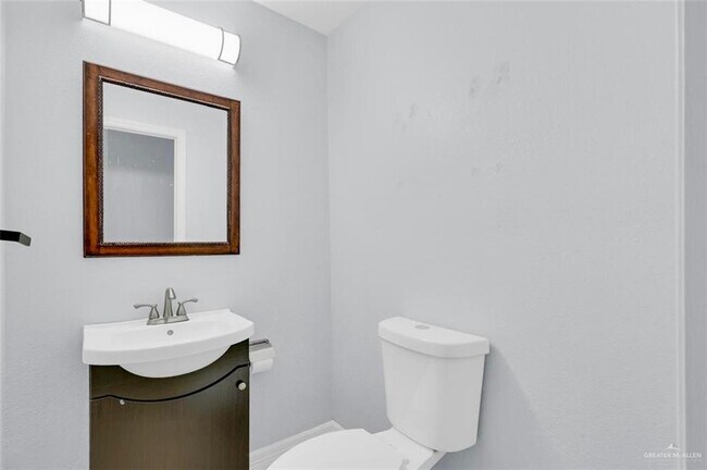 Building Photo - 817 Cimarron Dr