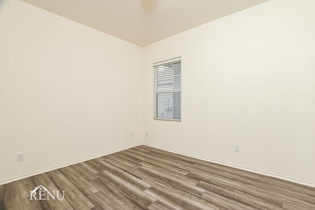 Building Photo - 5124 Firefly Hls