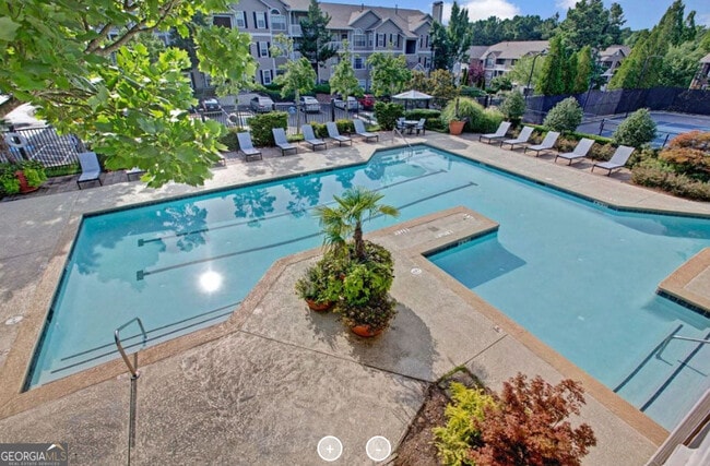 Building Photo - 7150 Peachtree Dunwoody Rd NE