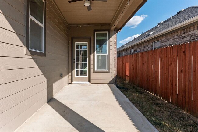 Building Photo - 17006 Gibbons Path