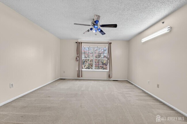 Building Photo - 22 Guisborough Way