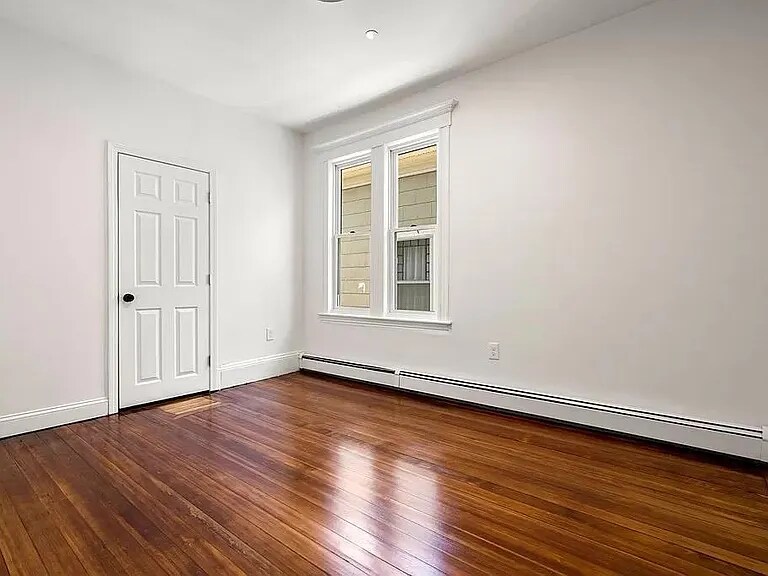 Building Photo - 27 Hancock St