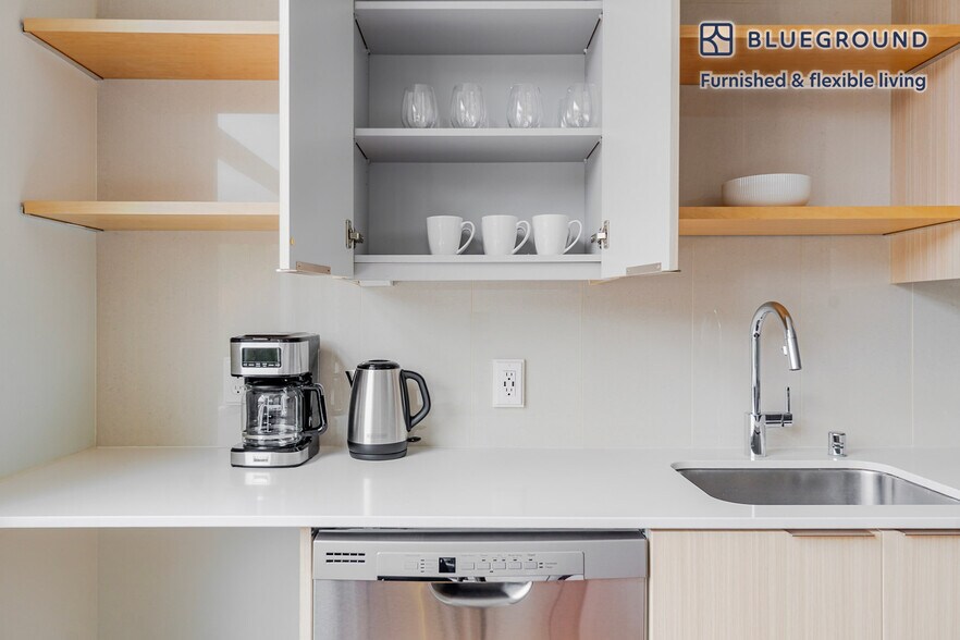 Building Photo - 8709 161st Avenue Northeast