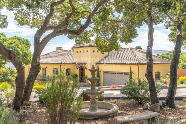 Building Photo - 287 Laureles Grade