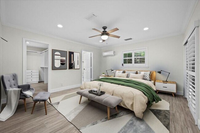 Building Photo - 12831 Shore Dr