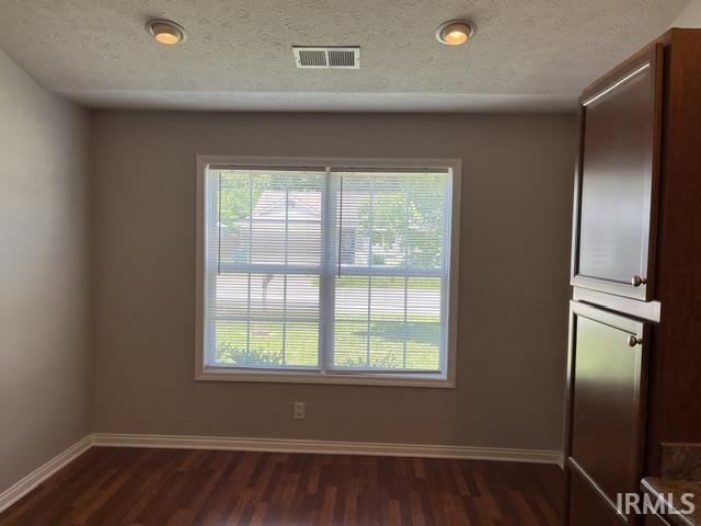 Building Photo - 3629 Mariner Dr