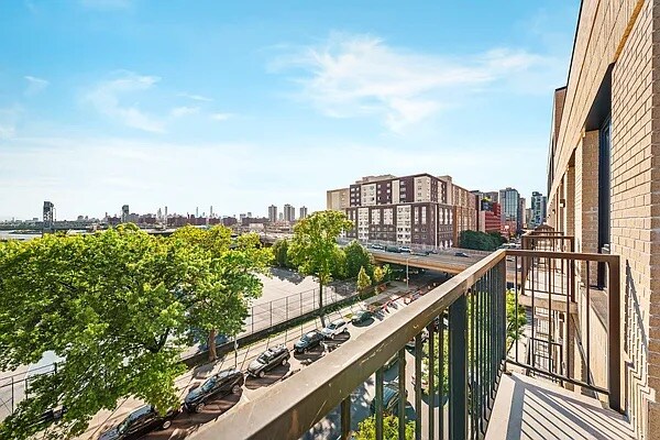 Building Photo - 91 Bruckner Blvd