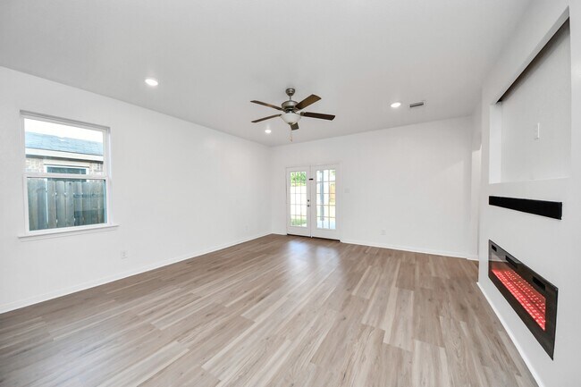 Building Photo - 25469 Black Spruce Dr