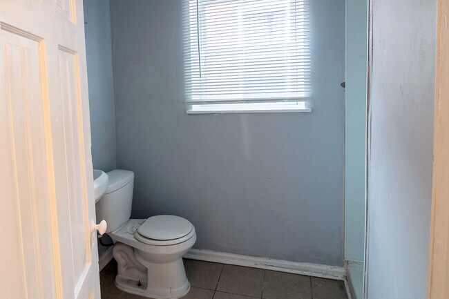 Building Photo - 1732 N 25th St