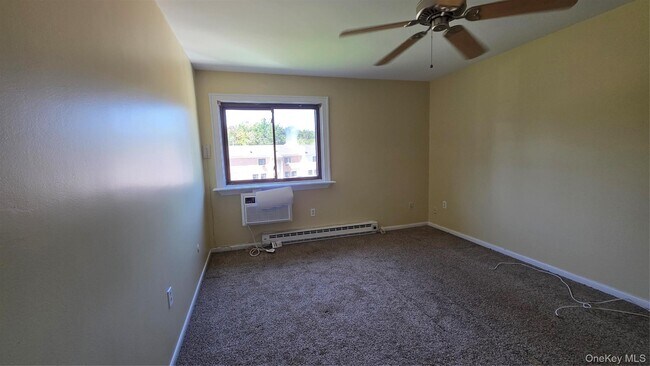 Building Photo - 47 Scarborough Ln