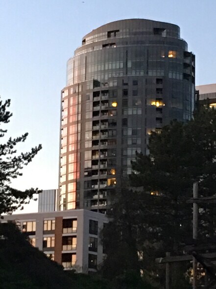 Building Photo - 3601 SW River Pkwy