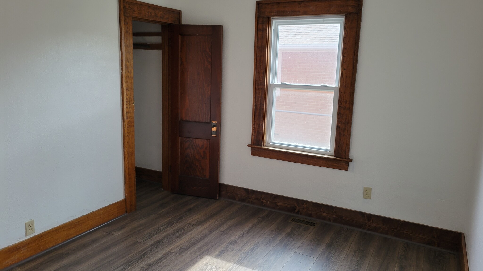 Building Photo - 1381 3rd St