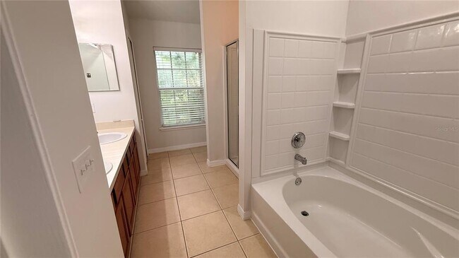 Building Photo - 7129 Red Lantern Dr