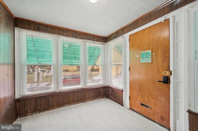 Building Photo - 445 Millbank Rd