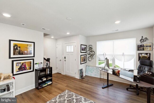 Building Photo - 11488 Mary Shelley Pl