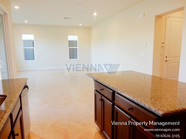 Building Photo - 1062 Yucca Dr