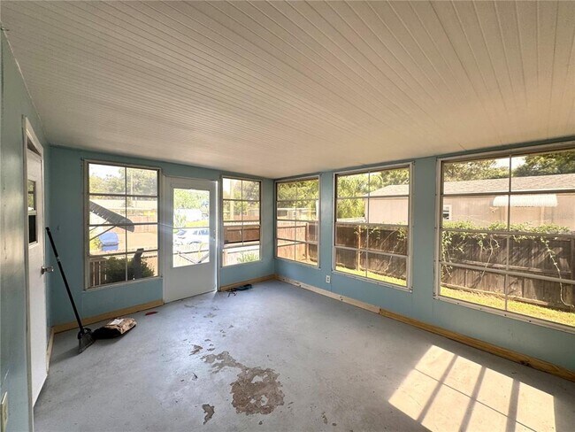 Building Photo - 4152 Richmond Ave
