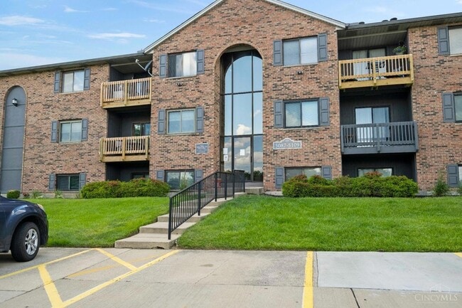 Building Photo - 5087 Tri County View Dr