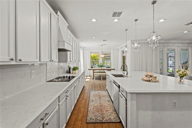Building Photo - 8434 Chilton Dr