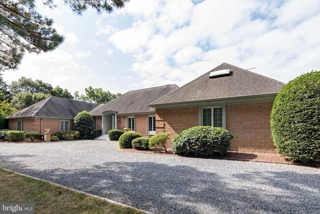 Building Photo - 9338 Bantry Rd