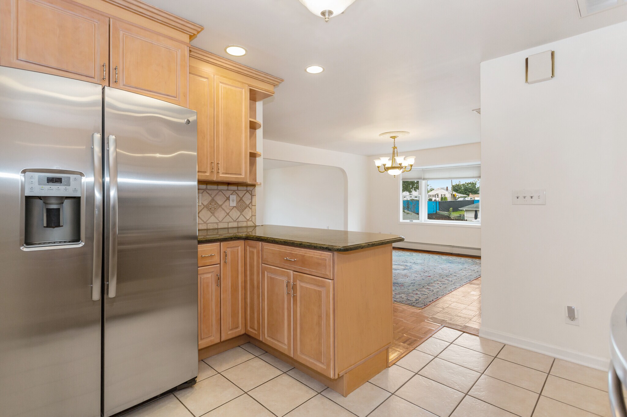 Building Photo - 130 N 7th St