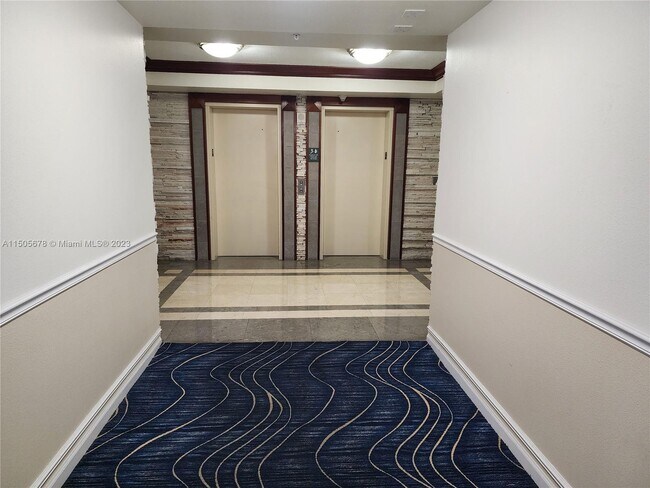 Building Photo - 1625 Kennedy Cswy