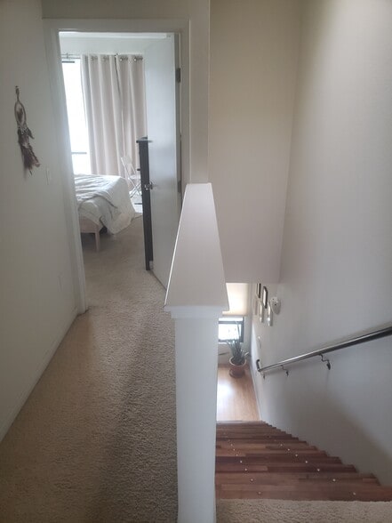 Building Photo - 1207 Wood St