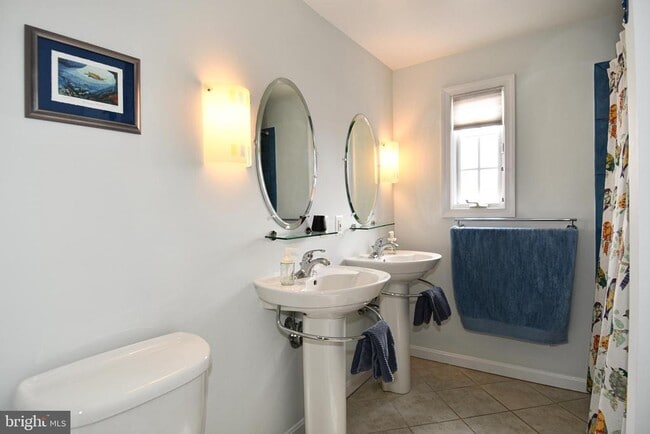 Building Photo - 854 N Liberty St