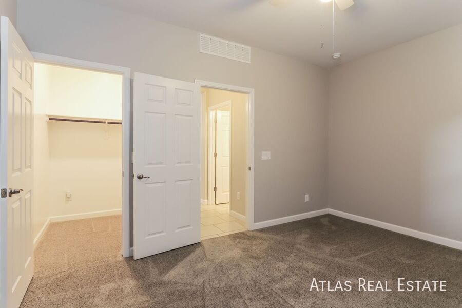 Building Photo - 12102 E Metz Dr