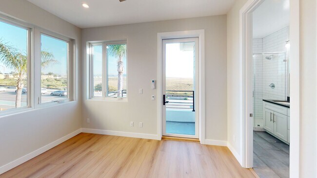 Building Photo - 212-214 IB Blvd.