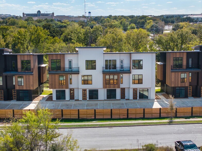 Building Photo - Available August 2026! BRAND NEW 3-Story 5Bed/5Bath Townhome across from Blinn!